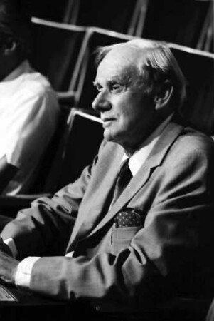 26. Tagung 1976 Physiker; Eröffnung: Paul Dirac sitzend
