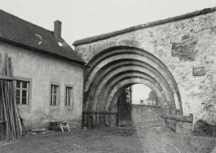 Nossen, Zisterzienserkloster Altzella : Nossen-Zella. Zisterzienserkloster Altzella. Klostertor