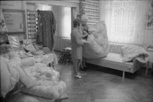 Ausstellung der Verbraucherberatung Karlsruhe "Rund um das Bett"