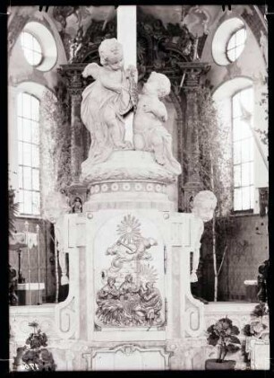 Klosterkirche; Kreuzaltar