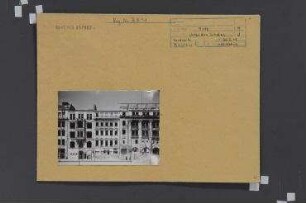 Straßenansicht. Berlin, Mitte, Unter den Linden