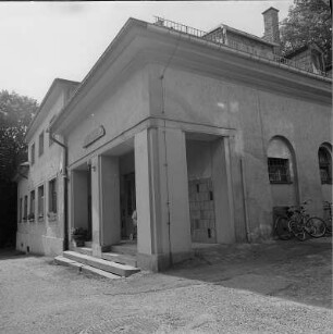 Treuen, Kreis Auerbach. Kinderkrippe, Friedensstraße, Hauseingang