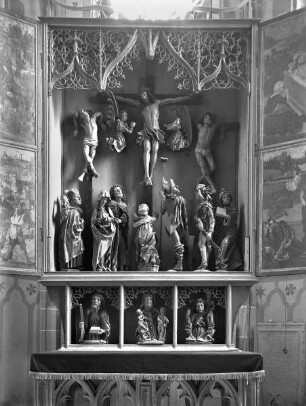 Schrein: Kreuzigung Christi