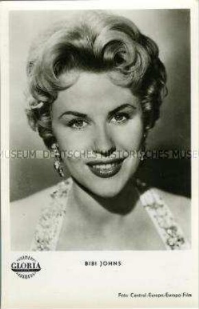 Bibi Johns in dem Film "Ball im Savoy"