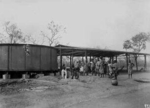 Wassertank an der Strasse Atakpame-Lome.