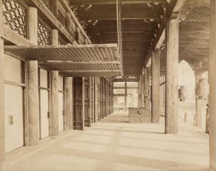 Galerie eines Tempels der Hongwanji Tempelanlage in Kyoto