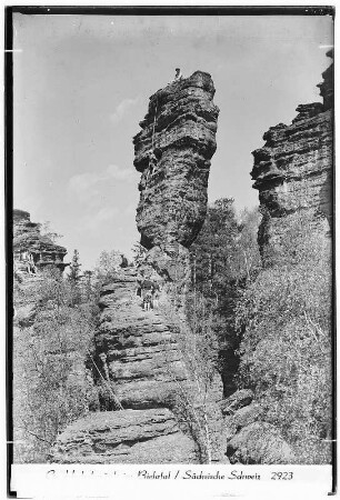 Sächsische Schweiz. Große Herkulessäule im Bielatal