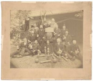 Gruppenbild des Kegelvereins Gut Holz