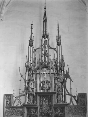 Heilig-Blut-Altar — Altargesprenge