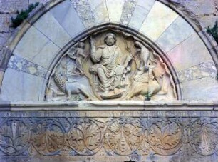 Tympanon mit der Majestas Domini und den vier Evangelistensymbolen