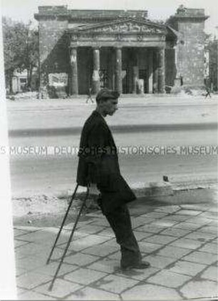 Kriegsversehrter Unter den Linden