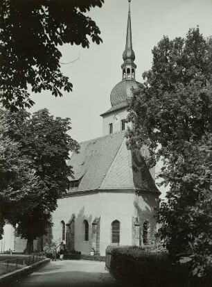 Sebnitz. Evangelisch-lutherische Peter-Pauls-Kirche. Ansicht von Südosten, Aufnahme Möbis 1953