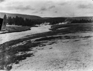 Firehole River : Flusslauf des Firehole Rivers am oberen Geysir-Becken im Bundesstaat Wyoming