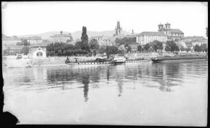 Leitmeritz. Blick über die Elbe mit Dampfschiff "John Penn" zu Rathaus und Jesuitenkolleg