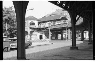 Kleinbildnegativ: U-Bahnhof Schlesisches Tor, 1977