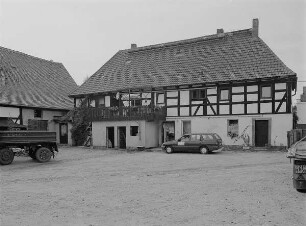Wohnhaus mit Ladeneinbau