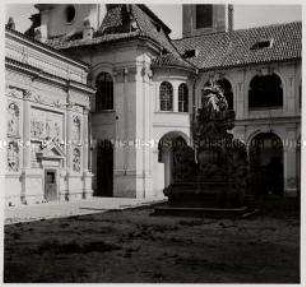 Prag, Loreto-Komplex, Hof