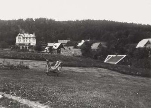 Teilansicht des Ortes mit Gasthaus und Hotel Lückendorf