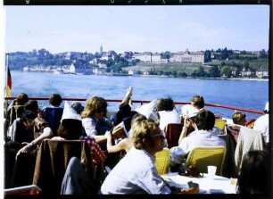 Meersburg: Studenten am Heck des Schiffes