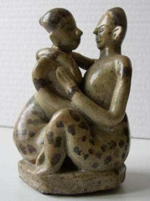 Skulptur: Figurengruppe eines Liebespaars