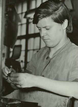 Schreibmaschinen-Montage, VEB Schreibmaschinen-Werk Dresden, 1967