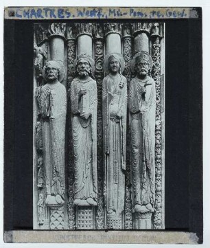 Chartres, Kathedrale Notre-Dame : Westfassade, Mittleres Portal, rechtes Gewände