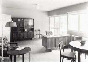 Wohn- und Arbeitszimmer