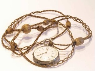 KETTE AUS HAAREN