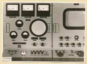10 kW Fernsehsender Nr. 507, Kontrollpult oben links, Foto 1954