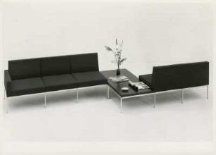 Anbauprogramm Sessel "Mod. 16 / 55", "Mod. 16 / 35" und Tisch "Mod. 41 / 12" von Ernst Moeckl