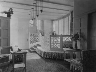 Haus Bernhard — Eingangshalle