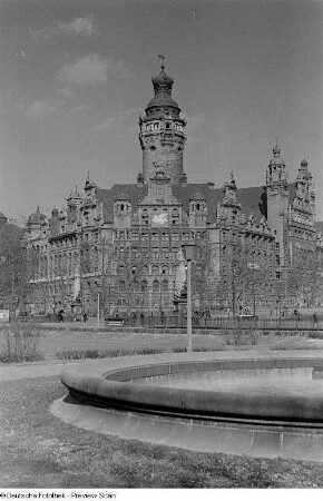 Vorderansicht Neues Rathaus