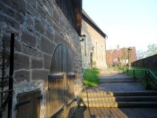 Kirchhof im Norden nach Westen in Übersicht