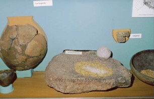Heimatmuseum: Schaukasten Eisenzeit: Gefäße