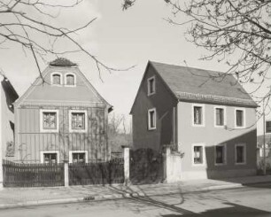Seitengebäude : Ehem. Wohnstallhaus und Seitengebäude eines Zweiseithofes (1. H. 19. Jh.)