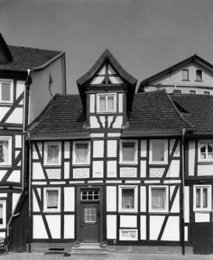 Wohnhaus; Lauterbach, Am Graben 34