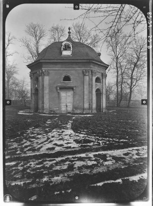 Rudolstadt, Schloßbezirk 1. Schloß Heidecksburg. Schallhaus (2. H. 17. Jh.) im Schloßgarten