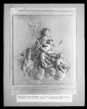 Stuckrelief, Caritas : Jagdschloss, Schlosskapelle, Stuckrelief, Caritas