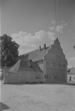 Reckahn. Altes Gutshaus (1586/1600), Straßenansicht