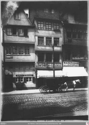 Große Friedberger Straße 9, 11 und 13 (angeschnitten)