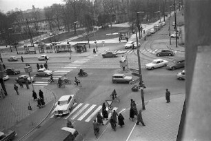 Verkehrsknotenpunkt Mühlburger Tor.