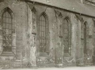 Döbeln, Nicolaikirche, Teilansicht des nördlichen Schiffes von außen