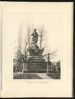 22. Kriegerdenkmal auf dem Fangelsbach-Friedhof.