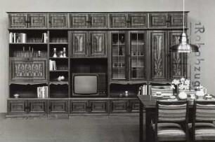 Anbauwand Lessing : Wohnzimmermöbel. Ansicht mit Eßplatz und Anbauwand "Lessing" (1983; VEB Thüringer Möbelkombinat Suhl)