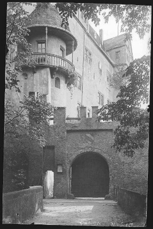 Rochsburg. Eingang zum Schloss