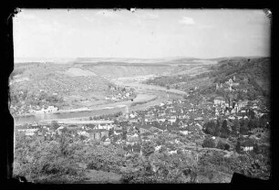 Blick aus Richtung Wartturm auf Altstadt, Mainspitze, Kreuzwertheim und Burg Richtung mainaufwärts