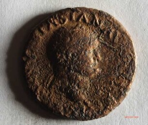 Römische Münze, Nominal As, Prägeherr Vespasian, Prägeort Lyon, Original