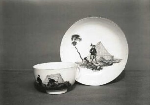 Tasse mit Untertasse, bemalt mit Bergmannsszenen. Meißner Porzellan, um 1745. Dreden: Porzellansammlung