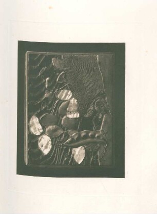 [Kobako. (Lacquer, No. 106)]