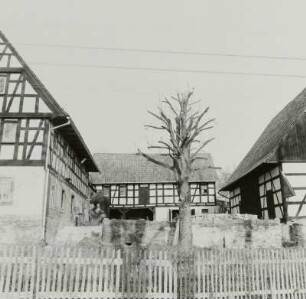 Waldenburg (Sachsen)-Dürrenuhlsdorf, ehemaliger Vierseithof, Straßenansicht